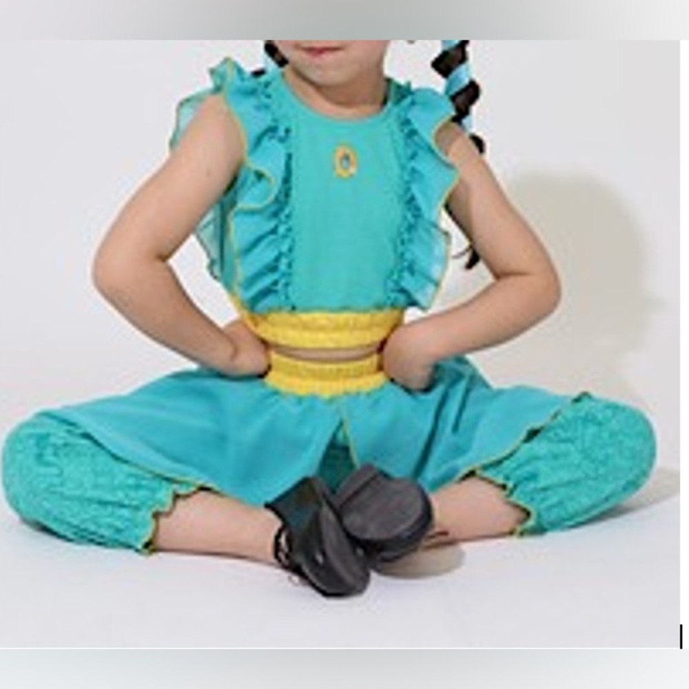 Disney Girl 2 piece Dress set Princess Jasmin Aladdin 4T